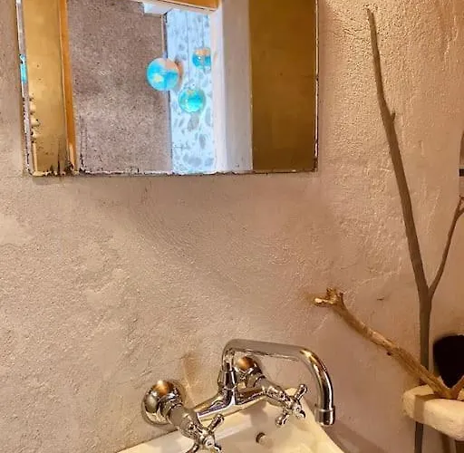 Apartament L'atelier- Loft D'artiste Amenage, Centre-ville Sète